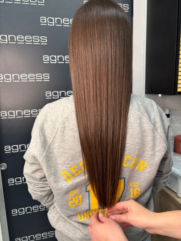 Efekt po rytuale Kérastase Gloss Absolu – wygładzone, lśniące włosy z efektem tafli