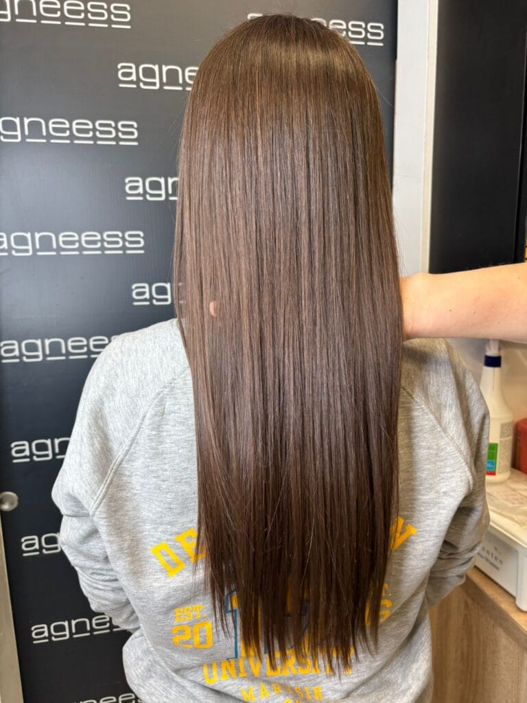 Efekt po rytuale Kérastase Gloss Absolu – wygładzone, lśniące włosy z efektem tafli