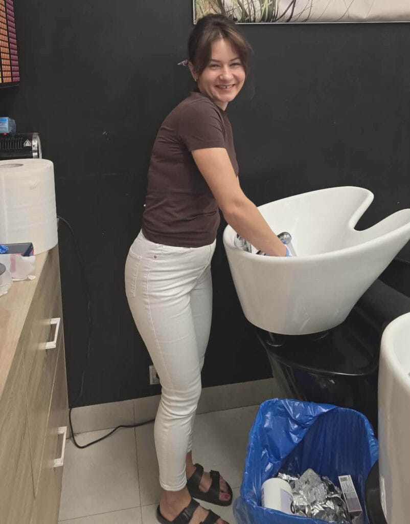 Iwona - Fryzjerka w salonie fryzjerskim agneess na warszawskim Ursynowie